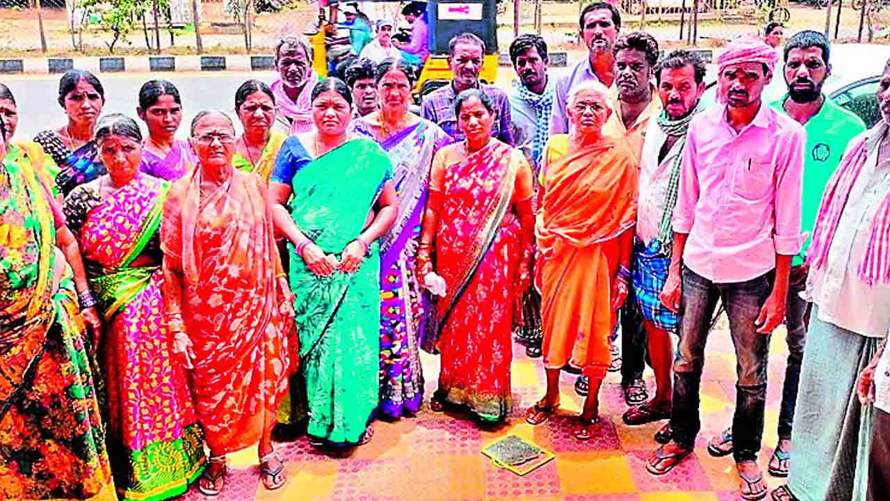 పంట డబ్బులు ఇప్పించండి