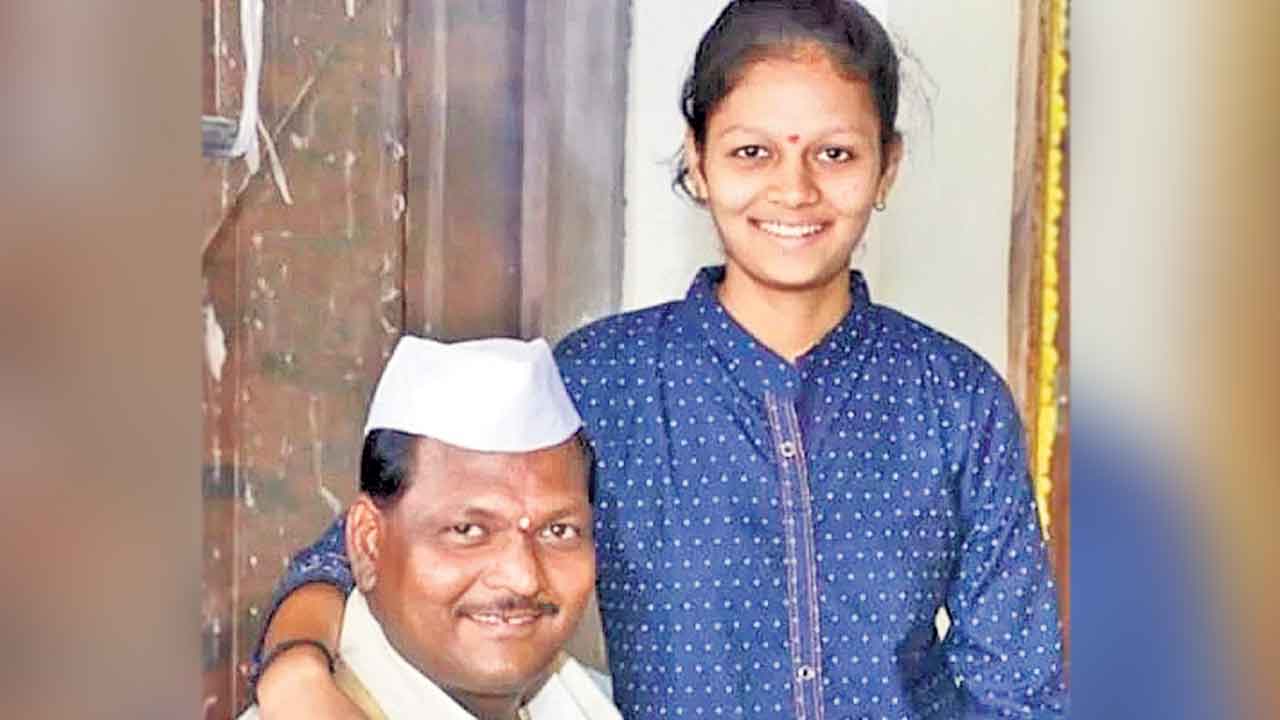 మతమార్పిడికి నేహాపై ఒత్తిడి