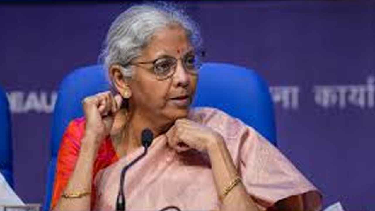 బీజేపీ గెలిస్తే మళ్లీ ఎన్నికల బాండ్లు: నిర్మల