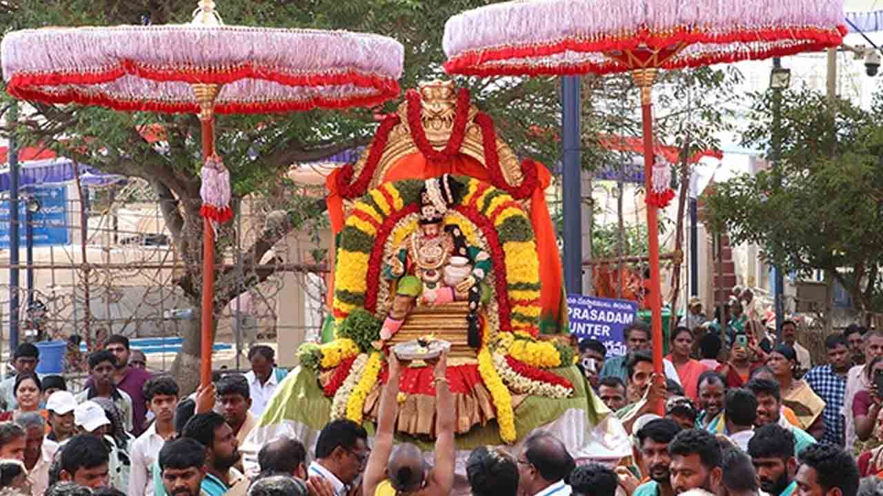 Brahmotsavams | ఒంటిమిట్టలో వైభవంగా కొనసాగుతున్న వార్షిక బ్రహ్మోత్సవాలు