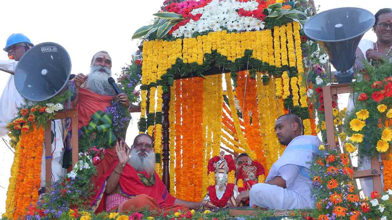 Srisailam | నందివాహనంపై ఆది దంపతులు.. వేల మంది భ‌క్తుల న‌డుమ వైభ‌వంగా ప్ర‌భోత్స‌వం..!