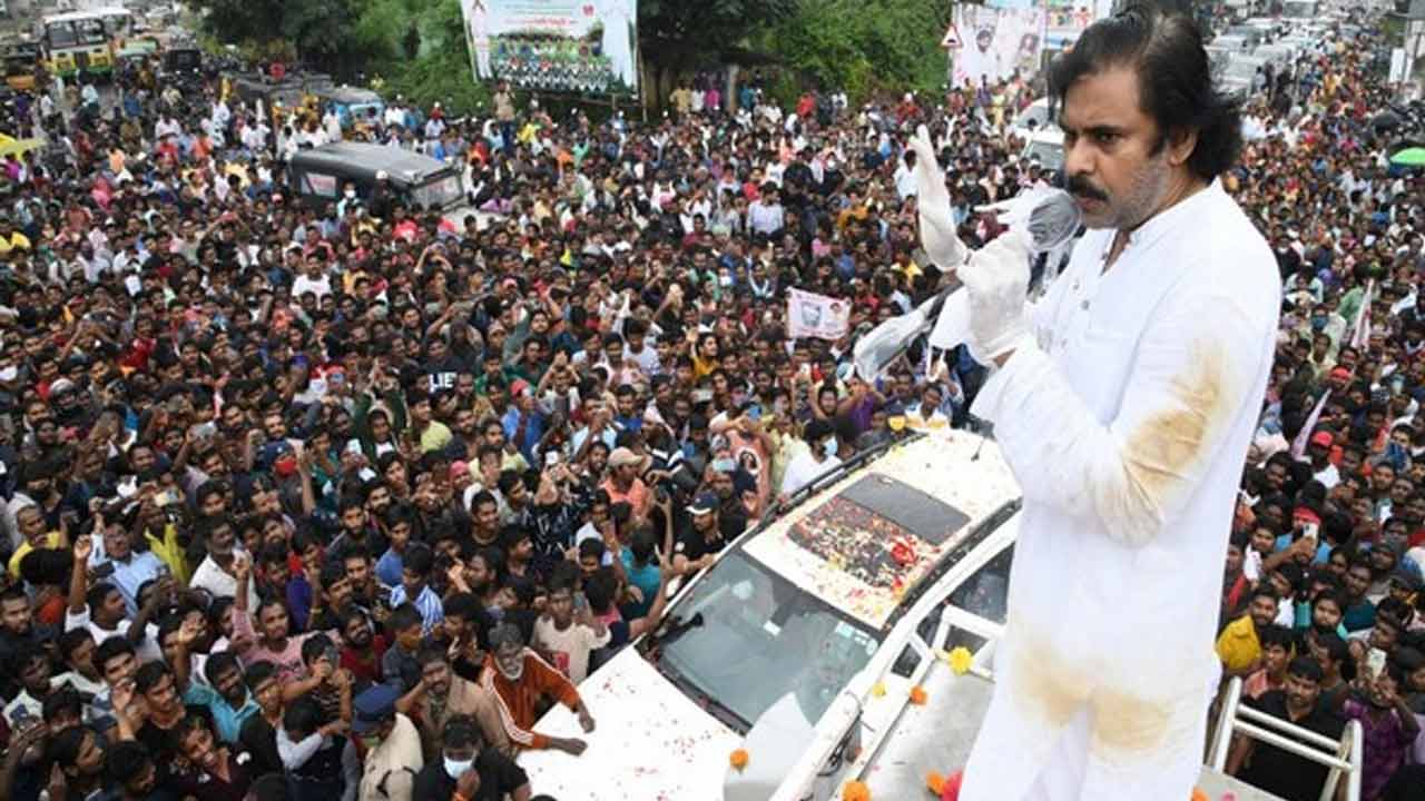 Pawan Kalyan | ముఖ్యమంత్రి జనం రక్తాన్ని పీల్చి పిప్పి చేస్తున్నాడు : పవన్‌ కళ్యాణ్‌