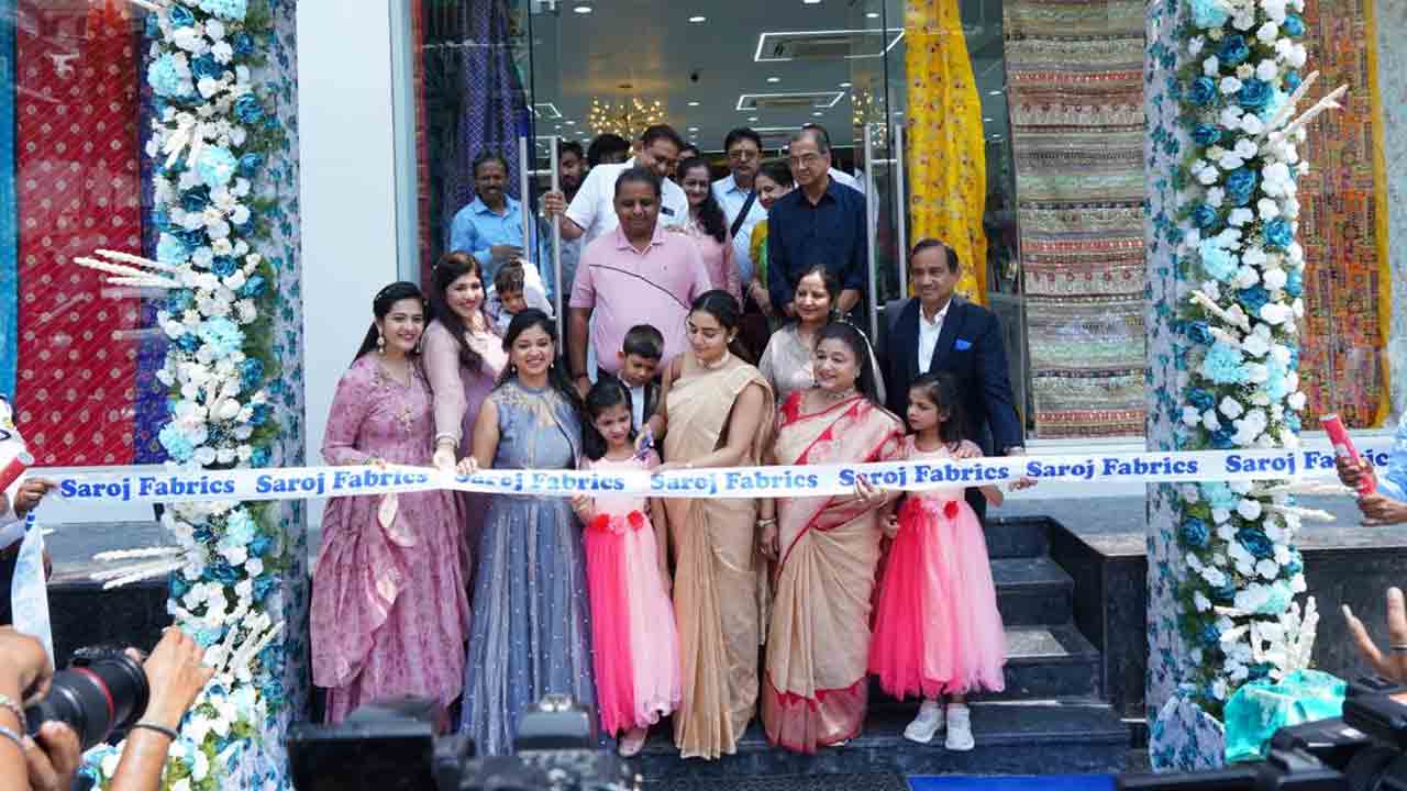 Saroj fabrics | బంజారాహిల్స్‌లో సరోజ్ ఫ్యాబ్రిక్స్ స్టోర్‌ ప్రారంభం