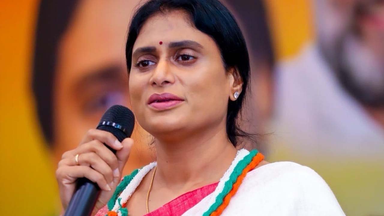 వైఎస్ రాజశేఖర్రెడ్డికి వైసీపీకి సంబంధం ఏంటి? ఆయన కాంగ్రెస్ మనిషి.. షర్మిల సంచలన వ్యాఖ్యలు