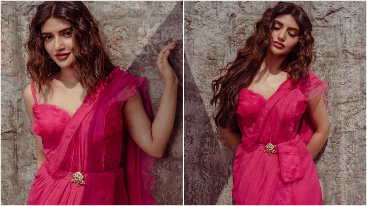 Sreeleela :  పింక్‌ చీరలో శ్రీలీల కిరాక్‌ లుక్‌