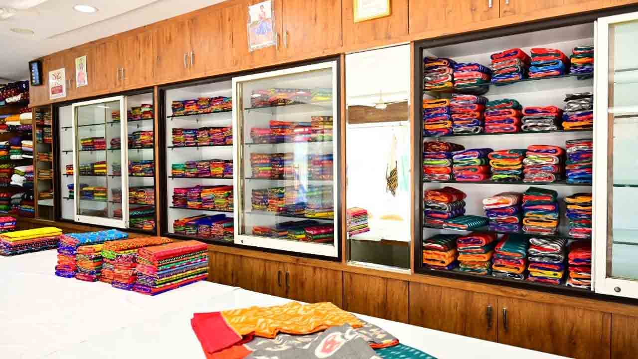 చేనేత సంఘాలకు ఎన్నికలెప్పుడో?