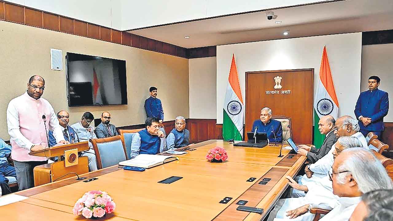 రాజ్యసభ సభ్యుడిగా వద్దిరాజు ప్రమాణం