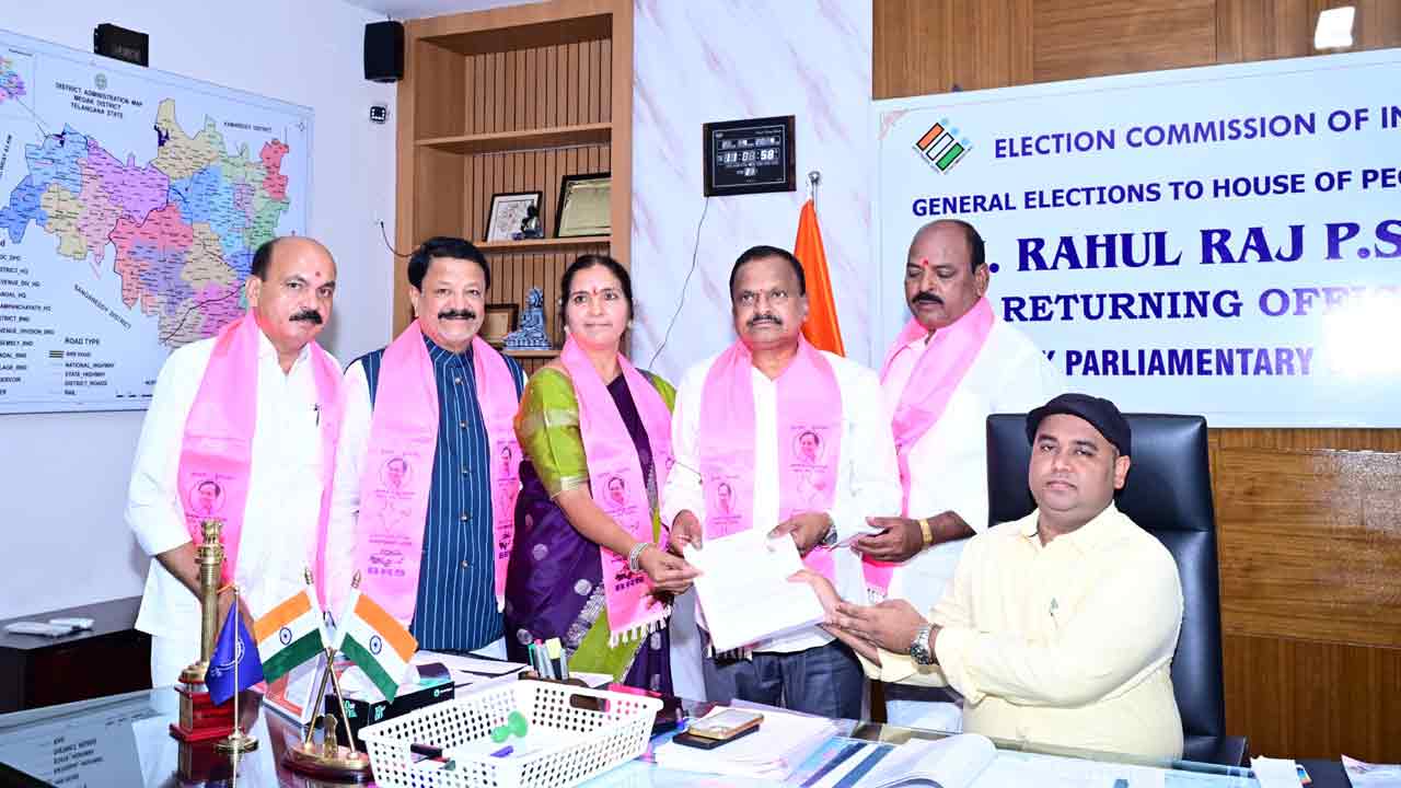 Vekatram Reddy | మెదక్‌ లోక్‌సభకు బీఆర్‌ఎస్‌ అభ్యర్థి వెంకట్రాంరెడ్డి నామినేషన్‌