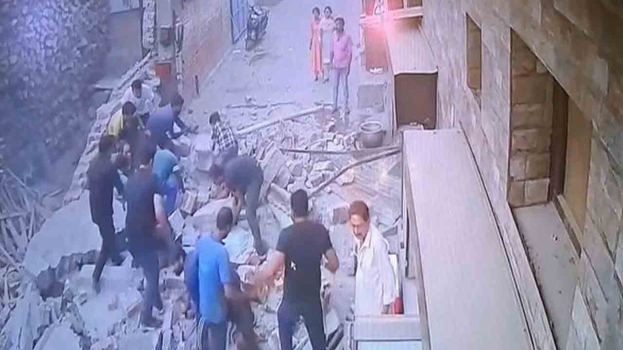 Tragedy | గురుగ్రామ్‌లో శ్మశానవాటిక గోడ కూలి ఐదుగురు మృతి