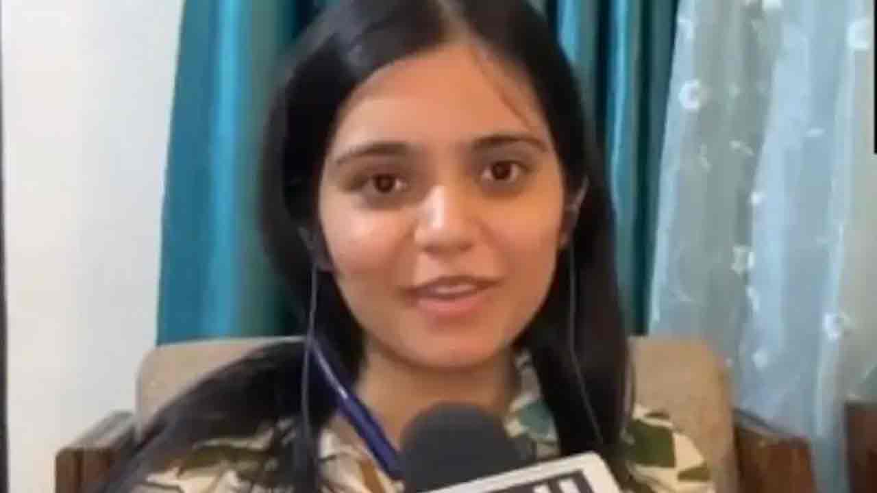 Wardah Khan: కార్పొరేట్ ఉద్యోగాన్ని వదిలేసి.. సివిల్స్లో 18వ ర్యాంక్ సాధించింది