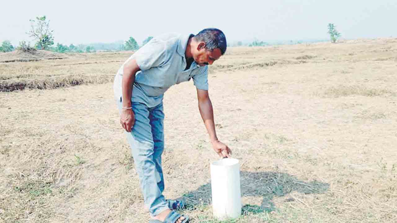 ‘బోరు’మంటున్నాయ్‌..