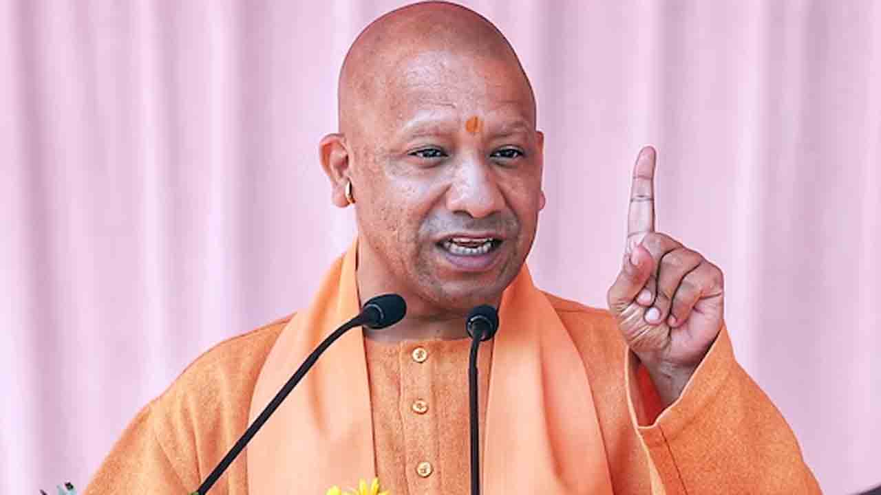 UP CM Yogi Adityanath | యూపీ సీఎం యోగి ఆదిత్య నాథ్ సంచలన ఆరోపణలు.. సమాజ్ వాదీ పార్టీతోనే మహిళల భద్రతకు తీవ్ర ముప్పు..!