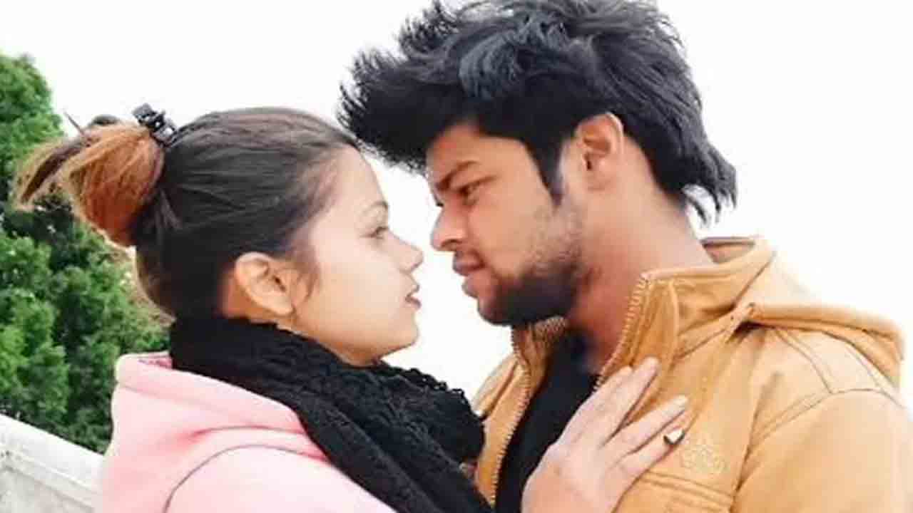 YouTuber Couple Jumps Off | ఎత్తైన బిల్డింగ్‌ పైనుంచి దూకి.. యూట్యూబర్ జంట మృతి