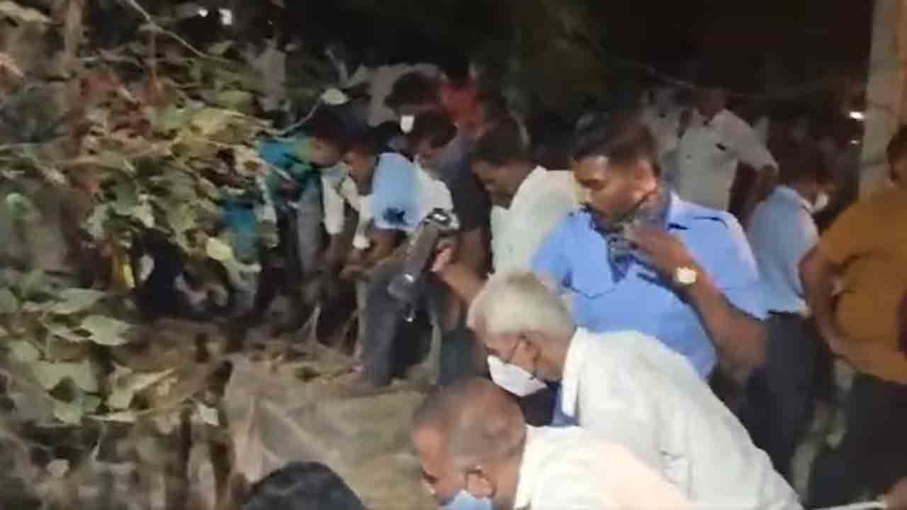 Cat | బావిలో పడ్డ పిల్లిని రక్షించేందుకు వెళ్లి ఐదుగురు వ్యక్తులు మృతి