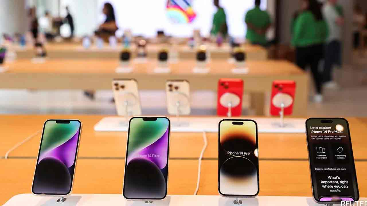 Apple: 92 దేశాల ఐఫోన్ యూజర్లకు యాపిల్ సంస్థ వార్నింగ్..