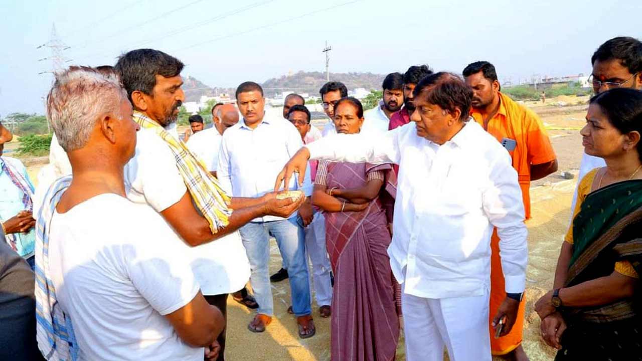 ఓట్లు దండుకోవడం కోసమే.. రుణమాఫీపై కొత్త రాగం అందుకున్న రేవంత్ : బోయిన్పల్లి వినోద్