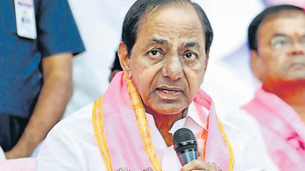 పులిని చూసి నక్క వాతలు!