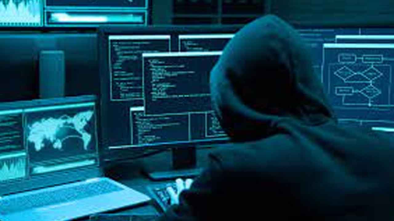 Cyber Crime | సైబర్ క్రైమ్ డీసీపీ పేరిట రూ. 12 లక్షలు కాజేసిన సైబర్ నేరగాడు
