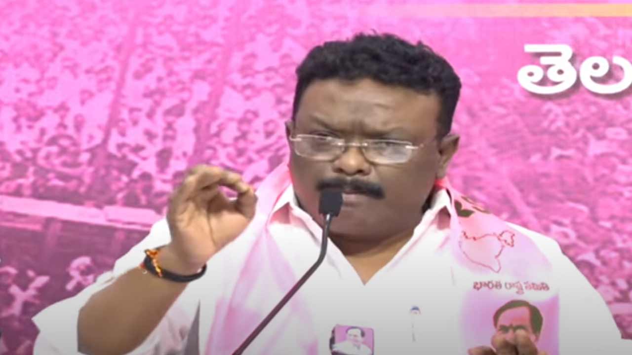 Dasoju Sravan | ఆత్మహత్య చేసుకున్న రైతుల అడ్రస్‌లు మేమిస్తే.. నువ్వేం పీకుతావ్‌.. రేవంత్‌ రెడ్డిపై దాసోజు సెటైర్‌