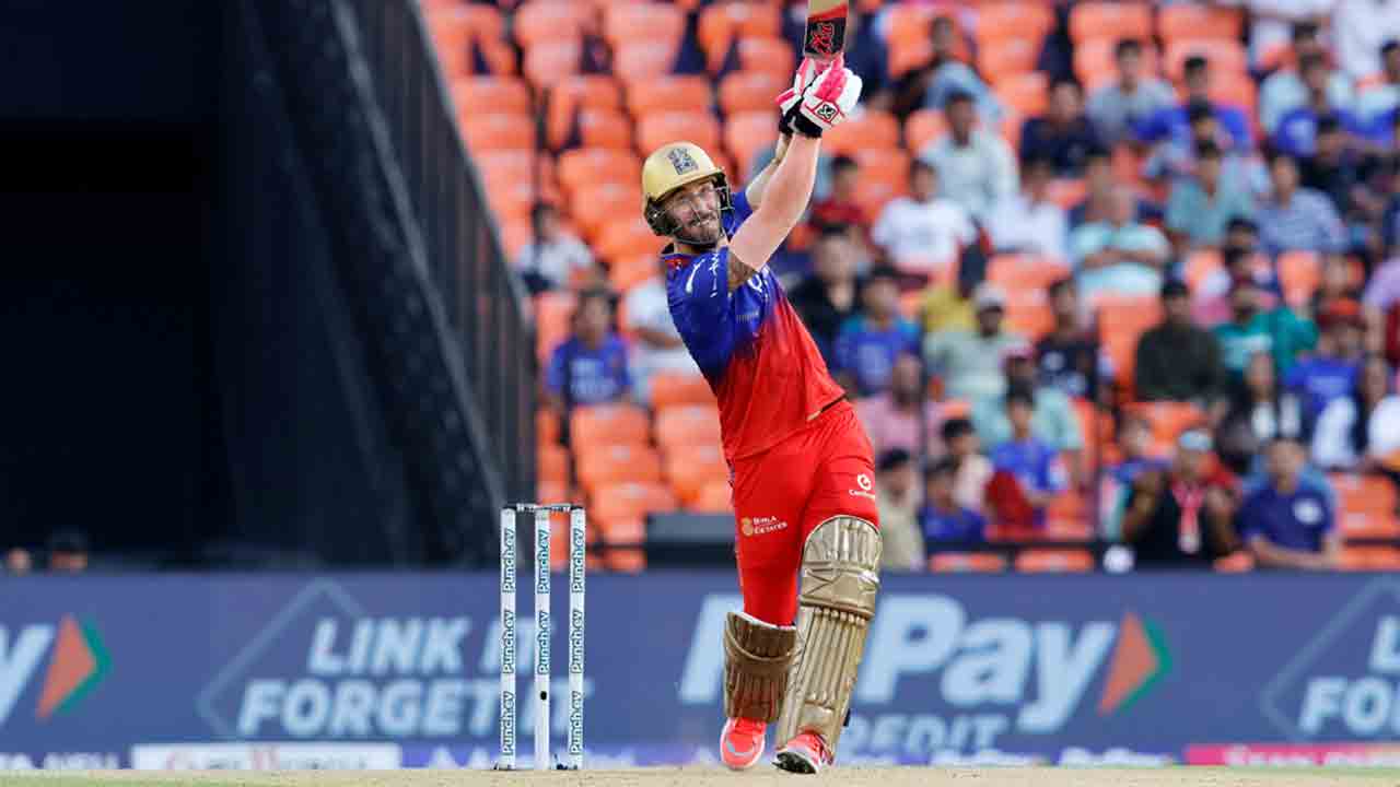 GT vs RCB | ఆర్సీబీకి బిగ్ షాక్.. ఓపెనింగ్ జోడీ మ‌ళ్లీ ఫెయిల్