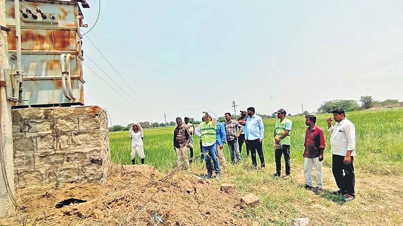 రైతులకు కరెంట్‌ కష్టాలు రానియ్యం