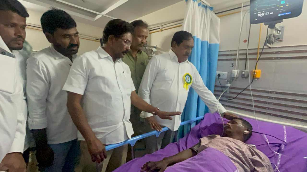 Errabelli Dayakar Rao | అధికార అహంతో కాంగ్రెస్‌ నేతల దాడులు సిగ్గుచేటు: ఎర్రబెల్లి