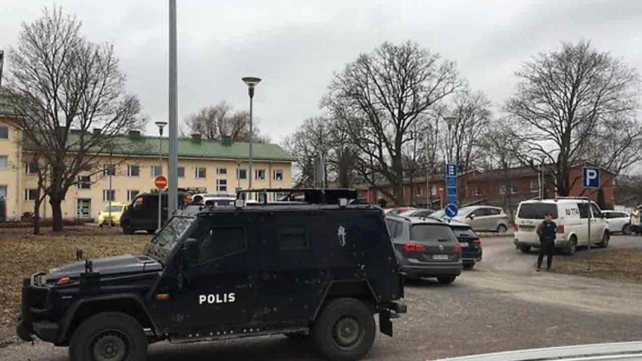 Finland: ఫిన్‌ల్యాండ్‌లో స్కూల్ వ‌ద్ద కాల్పులు.. ముగ్గురు పిల్ల‌ల‌కు గాయాలు