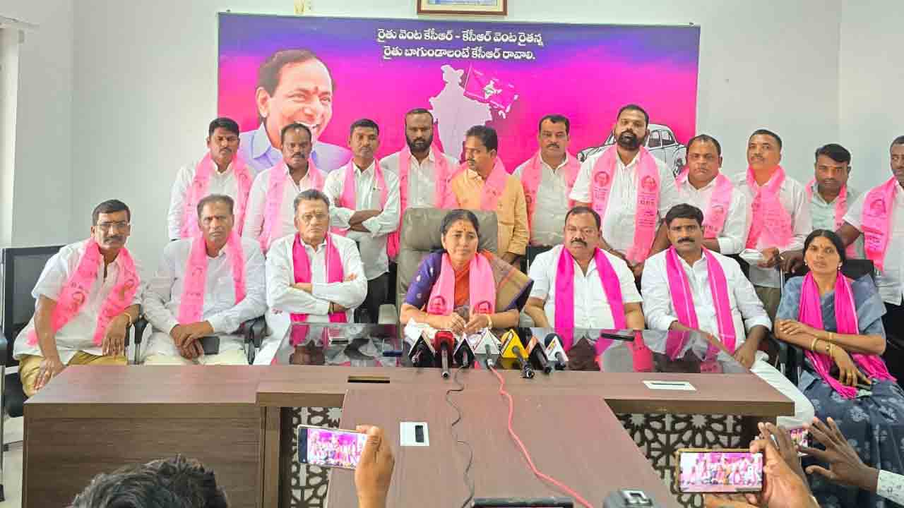 కాంగ్రెస్‌ ప్రభుత్వం నిర్లక్ష్యంతోనే కరువు