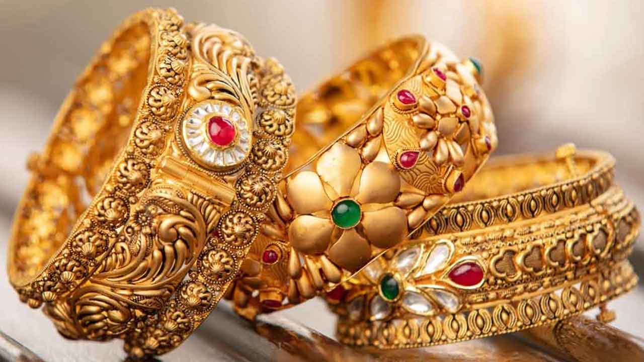 Gold rate | పసిడి పరుగుకు బ్రేక్‌.. రూ.72,200 కు దిగొచ్చిన ధర
