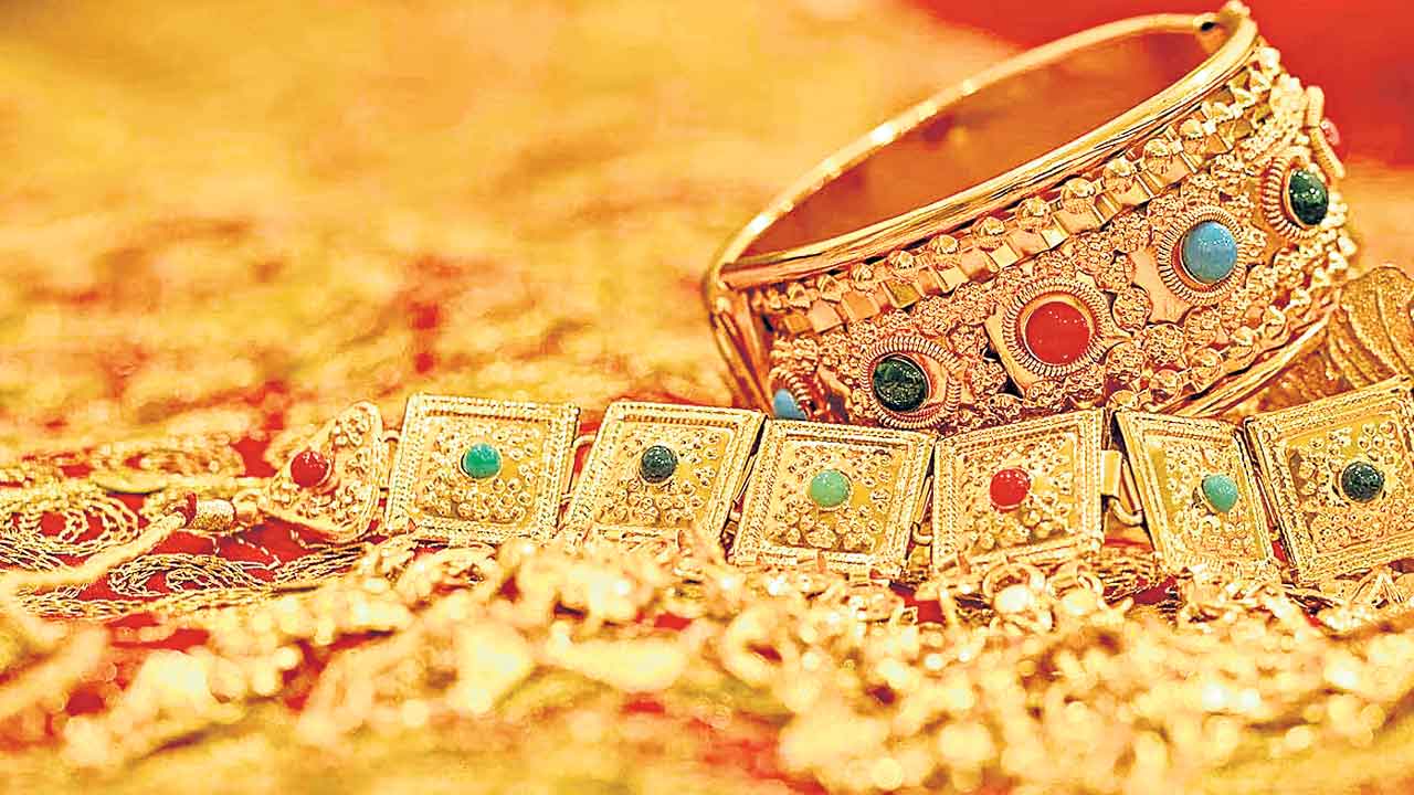 Gold Rates | రూ.600 పెరిగిన తులం బంగారం ధర.. అదే బాటలో వెండి..!