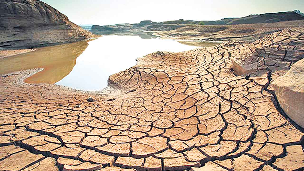 Telangana | పాతాళానికి జలసిరి.. 5 శాతం అధిక వర్షపాతమున్నా రాష్ట్రంలో తీవ్ర నీటిఎద్దడి