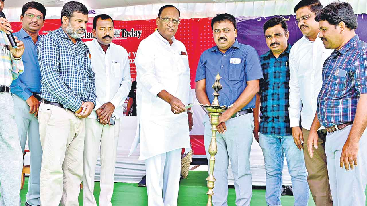 స్వరాష్ట్రంలోనే ప్రజల ఆర్థికాభివృద్ధి