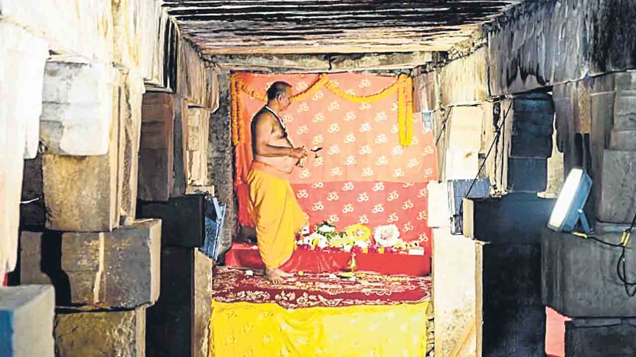 జ్ఞానవాపిలో పూజలపై స్టేకు సుప్రీంకోర్టు నో