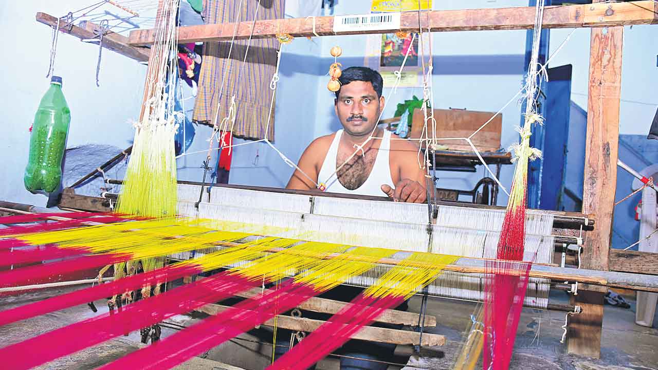 Handloom | నేతన్నపై ఎందుకీ కక్ష?
