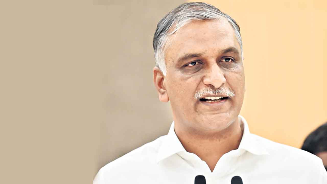 Harish Rao | ఉద్యోగుల‌కు 1వ తేదీన జీతాలిస్తే.. మ‌రి ఆ టీచ‌ర్ల‌కు 3 నెల‌లుగా ఎందుకు జీతాల్లేవు..? : హ‌రీశ్‌రావు