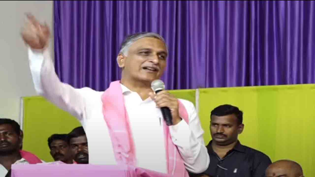 Harish Rao | చిత్రప‌టాలు పంచ‌డ‌మేనా.. బీజేపీ చేసే ప‌ని..? నిప్పులు చెరిగిన హ‌రీశ్‌రావు