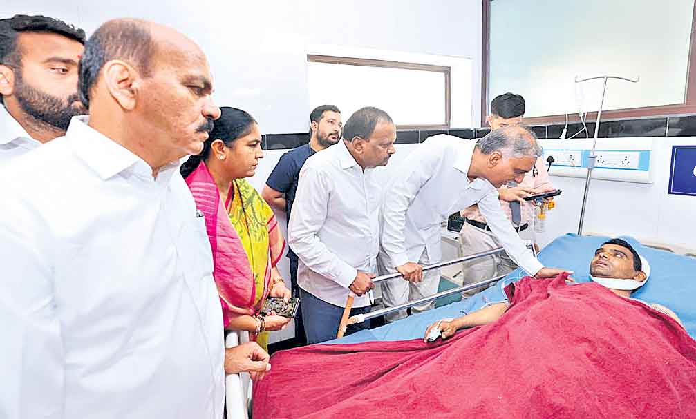 మృతదేహాల కోసం 18 గంటలా?