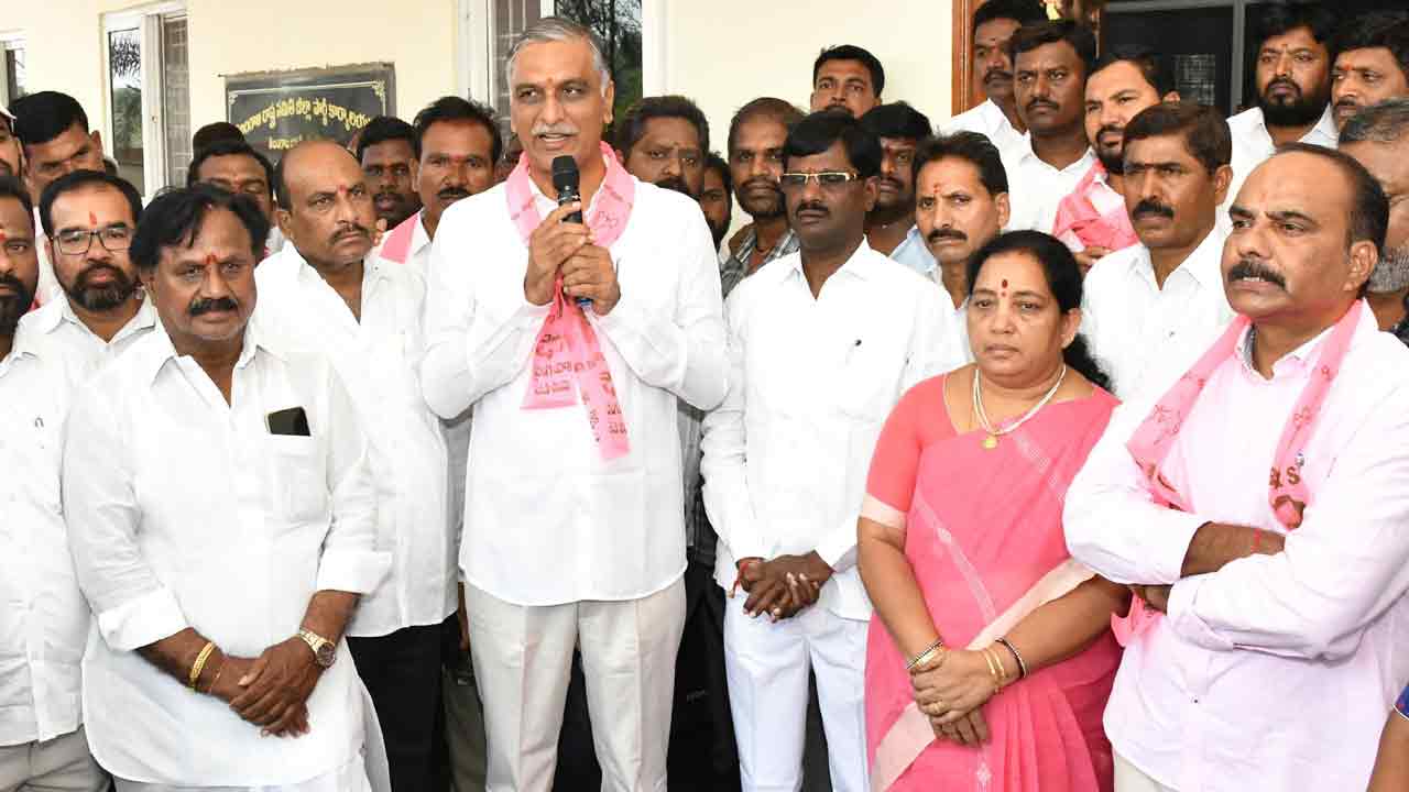 Harish Rao | గులాంగిరీని అంతం చేసి తెలంగాణను తెచ్చిపెట్టింది గులాబీ జెండానే: హరీశ్‌ రావు