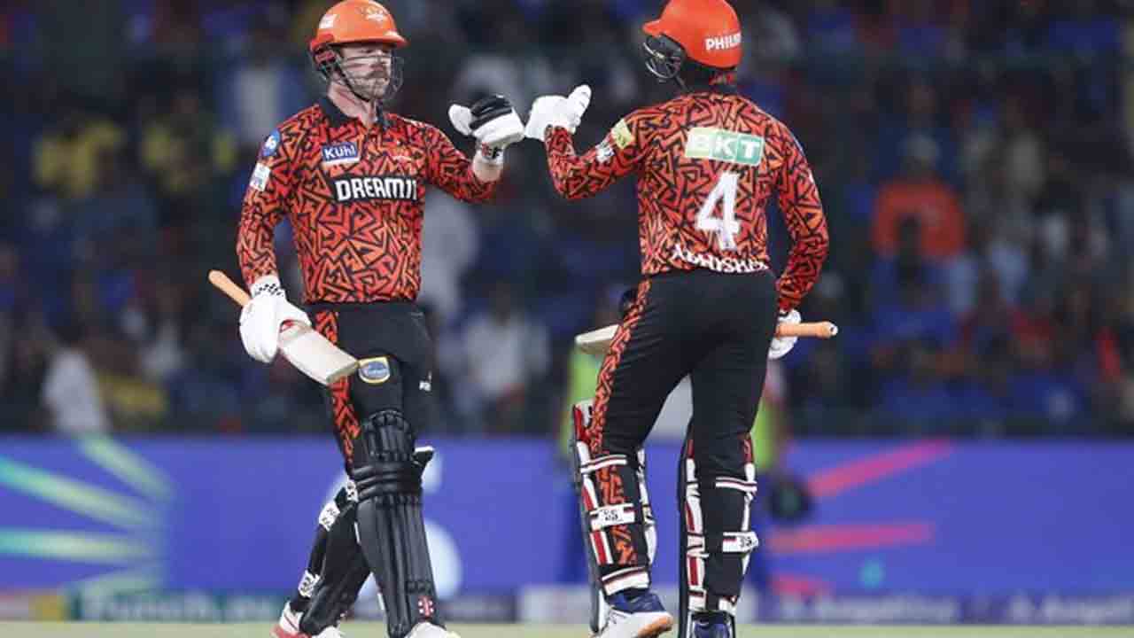 SRH vs DC | ప‌వ‌ర్ ప్లేలో రికార్డు స్కోర్.. ఆ వెంట‌నే నాలుగు వికెట్లు  