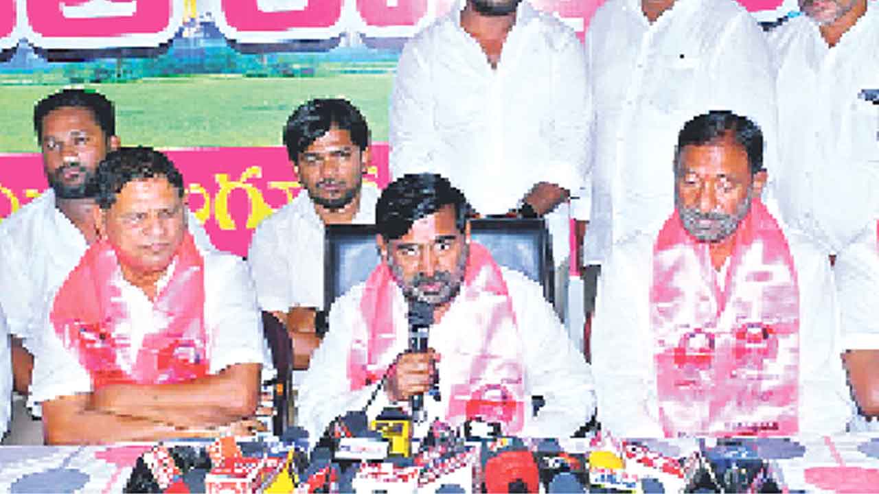 లిఫ్ట్‌లను నడిపి పండ్ల తోటలను రక్షించాలి