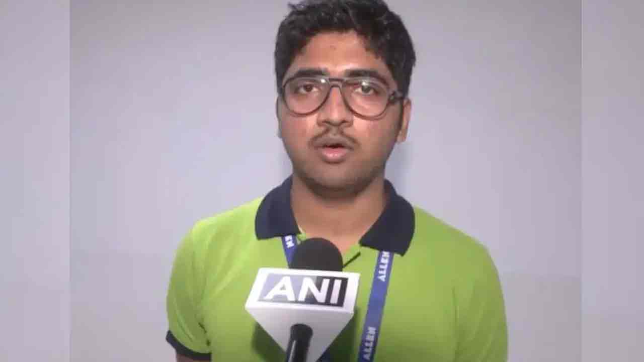 JEE Mains: మ‌హారాష్ట్ర రైతు కుమారుడే.. జేఈఈ ఆలిండియా టాప‌ర్