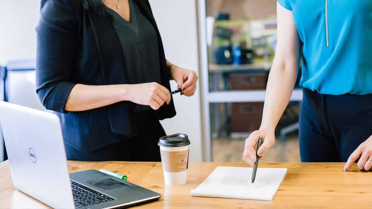 Layoffs | ఐటీలో తగ్గుతున్న ఉద్యోగాలు.. టాప్‌-5 సంస్థల్లో తగ్గిన 70 వేల మంది