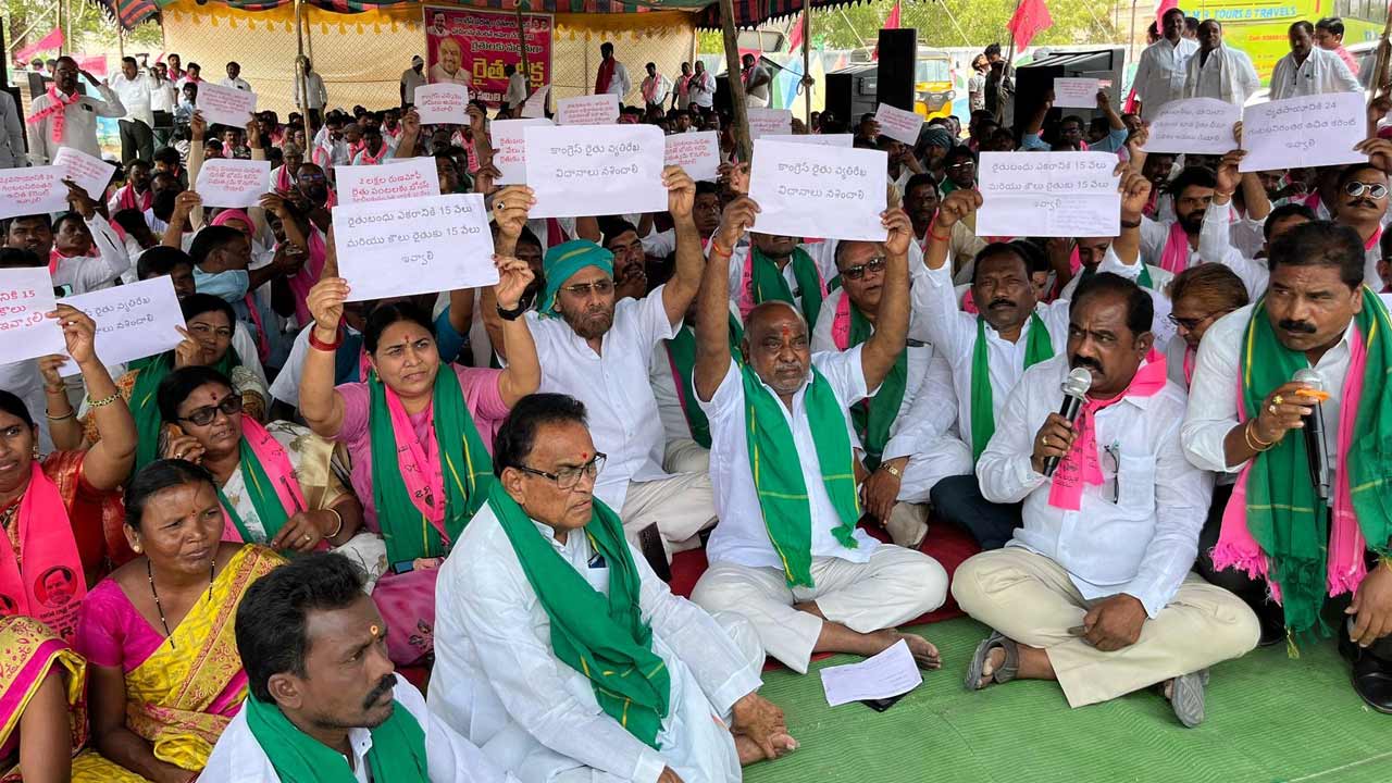 Jogu Ramanna | రైతులకు ఇచ్చిన హామీలను వెంటనే నెరవేర్చాలి : జోగు రామన్న