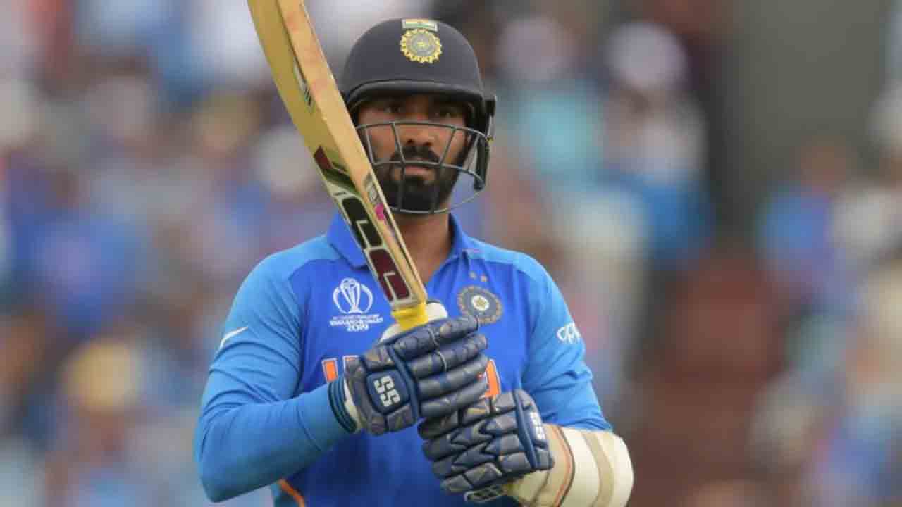 Dinesh Karthik | నేను బాధ‌ప‌డ్డ సంద‌ర్భాలు ఆ రెండే.. యూట్యూబ్ షోలో కార్తిక్