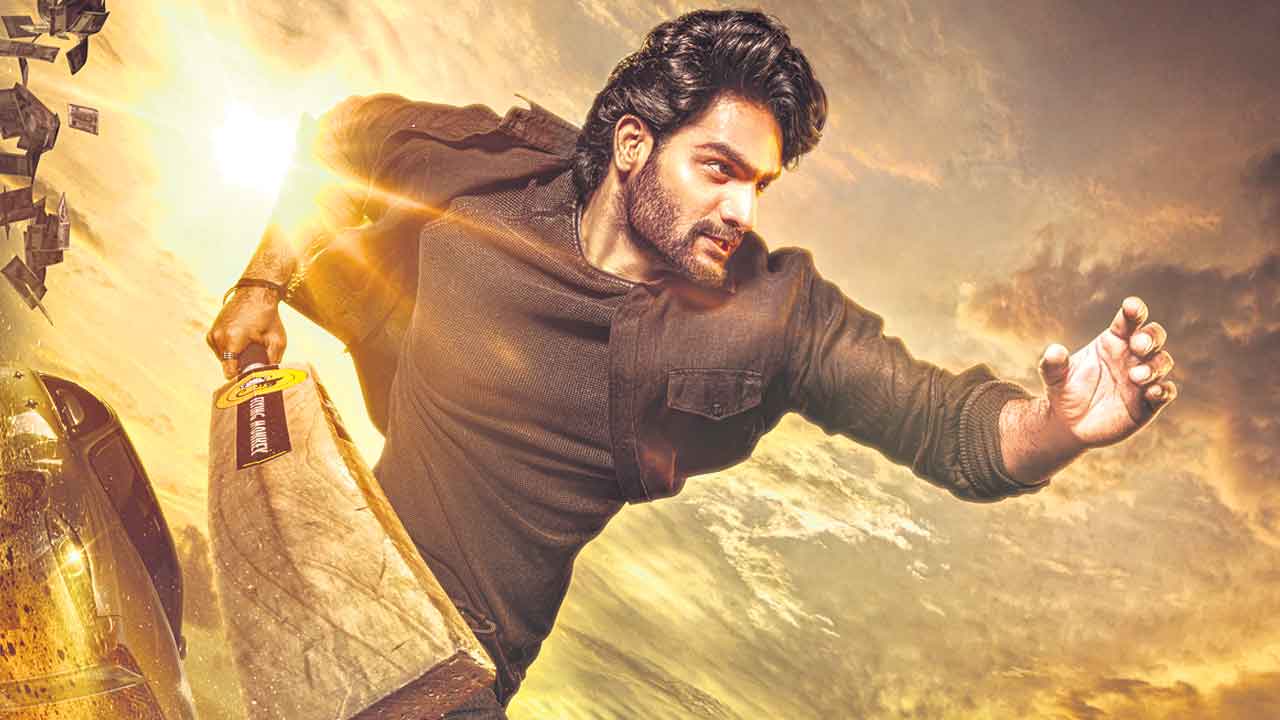 యాక్షన్‌ ఎంటర్‌టైనర్‌ భజే వాయు వేగం