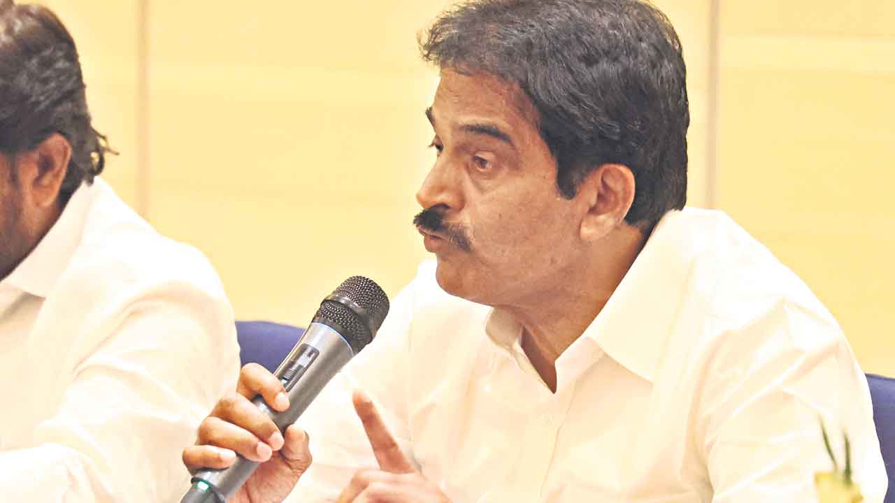 KC Venugopal | పాత, కొత్తల మధ్య సమన్వయ లోపం.. అసెంబ్లీ ఎన్నికలప్పటి జోష్‌ కొరవడింది: కేసీ వేణుగోపాల్‌