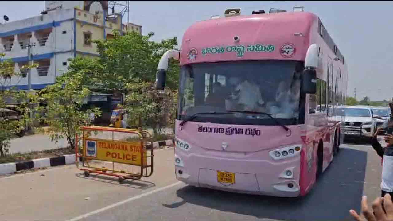 KCR | రంగ‌దాంప‌ల్లిలో బీఆర్ఎస్ అధినేత కేసీఆర్‌కు ఘ‌న‌స్వాగ‌తం