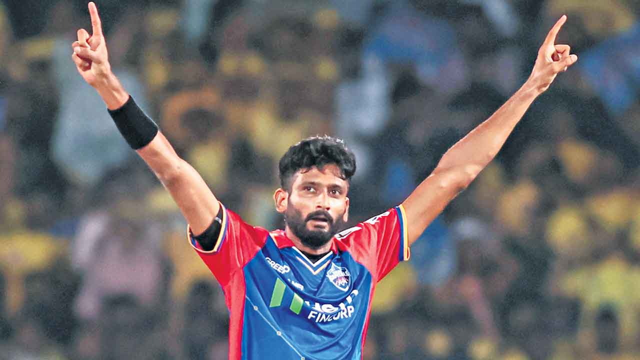 CSK | ఐపీఎల్‌లో చెన్నై జోరుకు ఢిల్లీ క్యాపిటల్స్‌ బ్రేక్‌