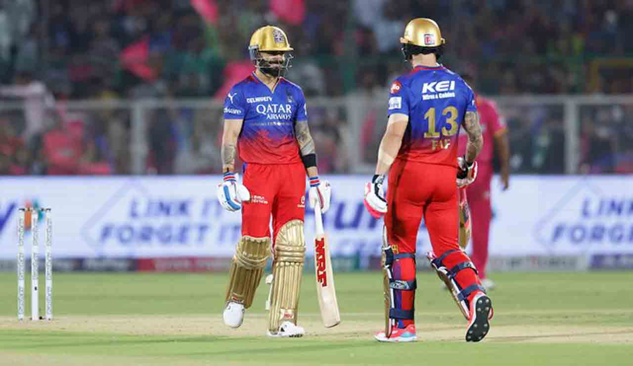 IPL 2024 RR vs RCB | దంచుతున్న కోహ్లీ.. ప‌వ‌ర్ ప్లేలో ఆర్సీబీ స్కోర్..?