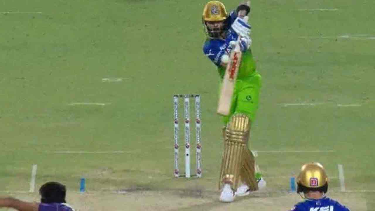 Virat Kohli: కోహ్లీ ఔట్‌పై వివాదం.. ఇంత‌కీ అది నోబాల్ కాదా?